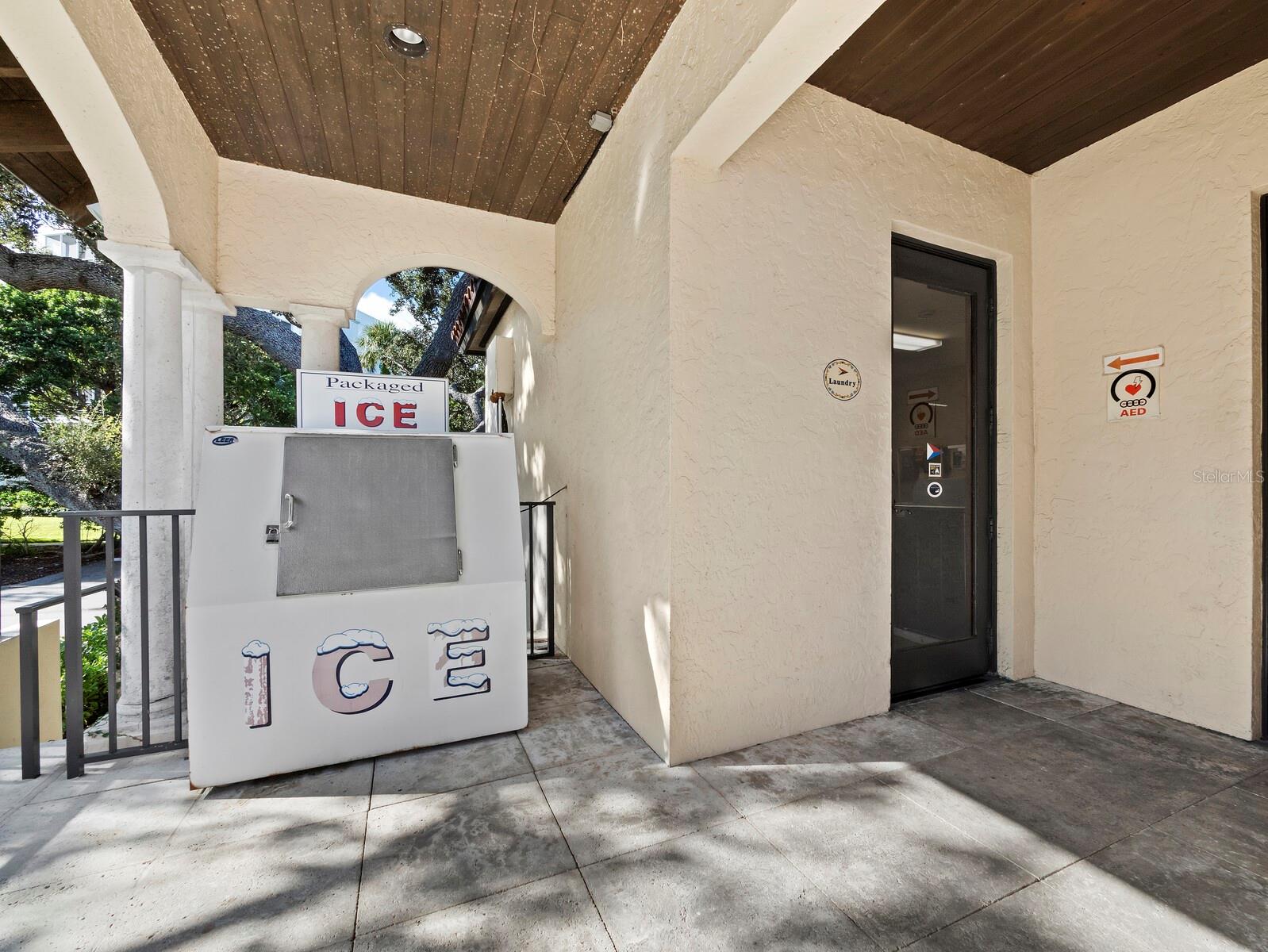 2800 HARBOURSIDE DR #E06