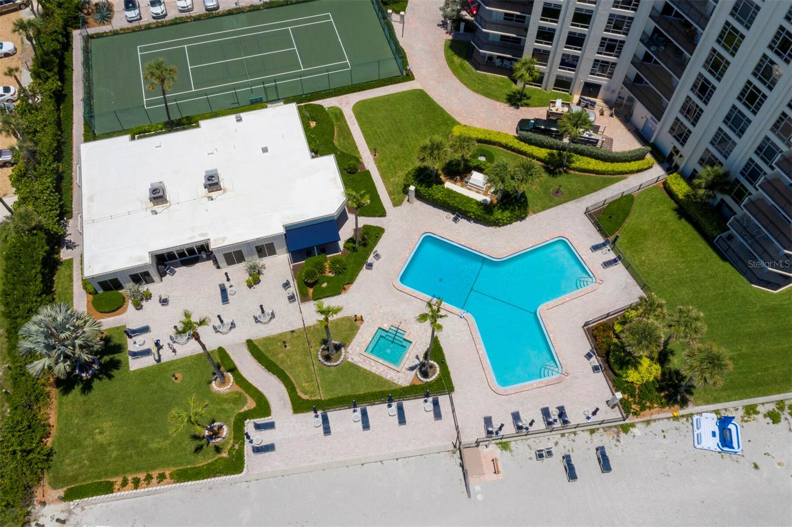 2525 GULF OF MEXICO DR #8D