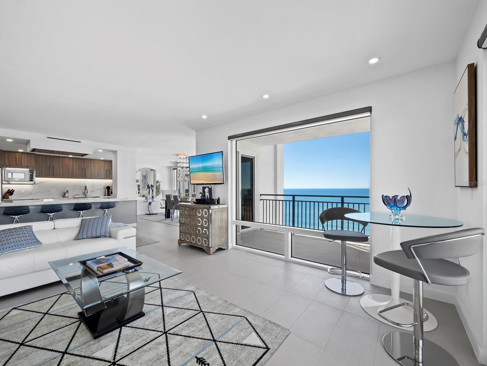 2525 GULF OF MEXICO DR #8D