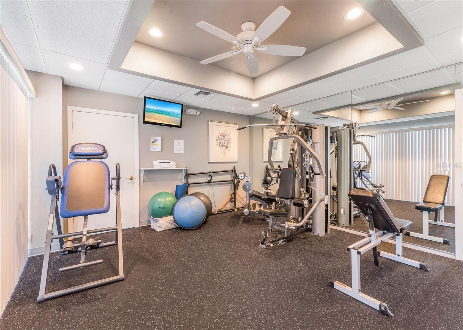 2525 GULF OF MEXICO DR #8D