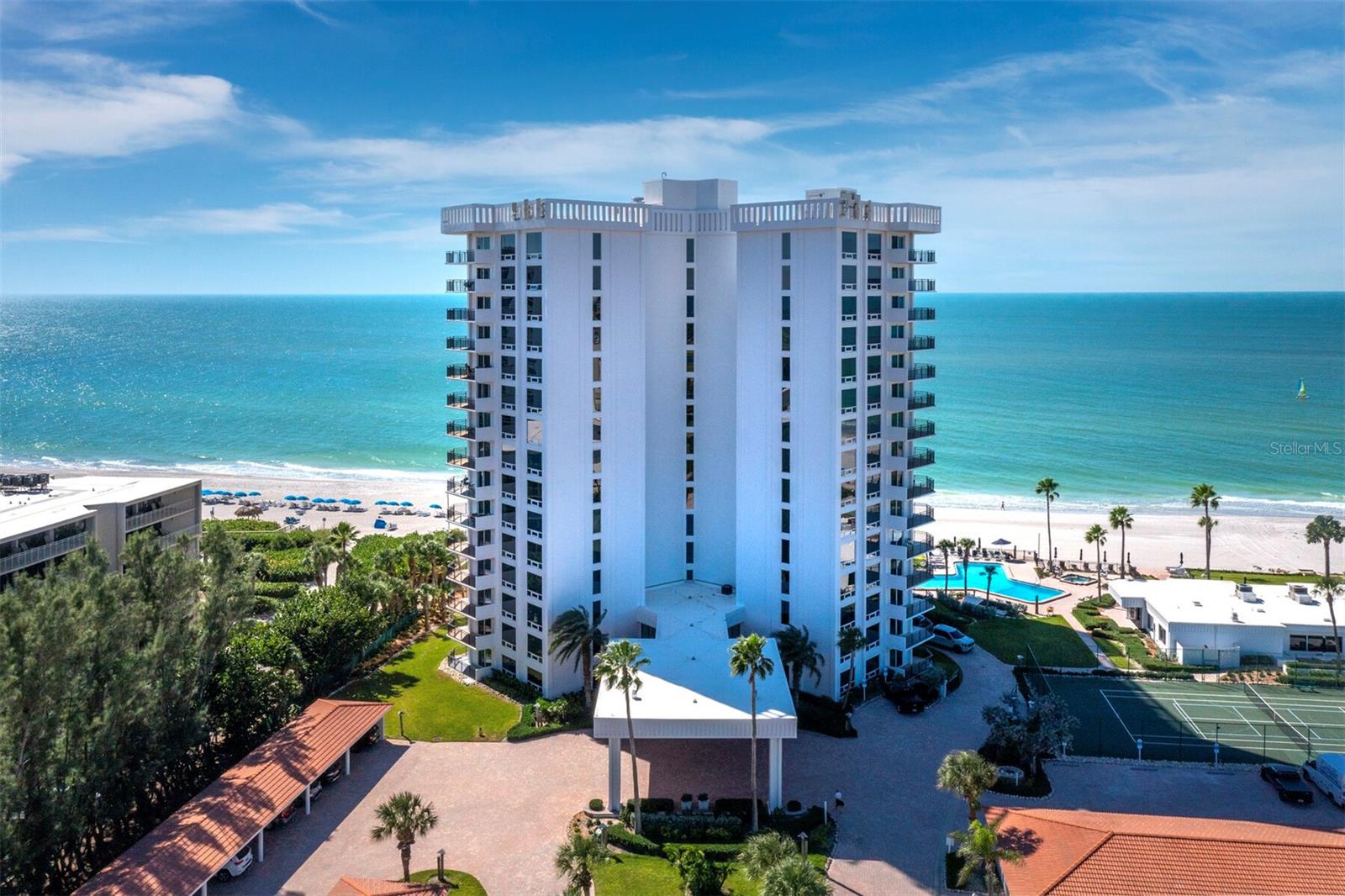 2525 GULF OF MEXICO DR #8D