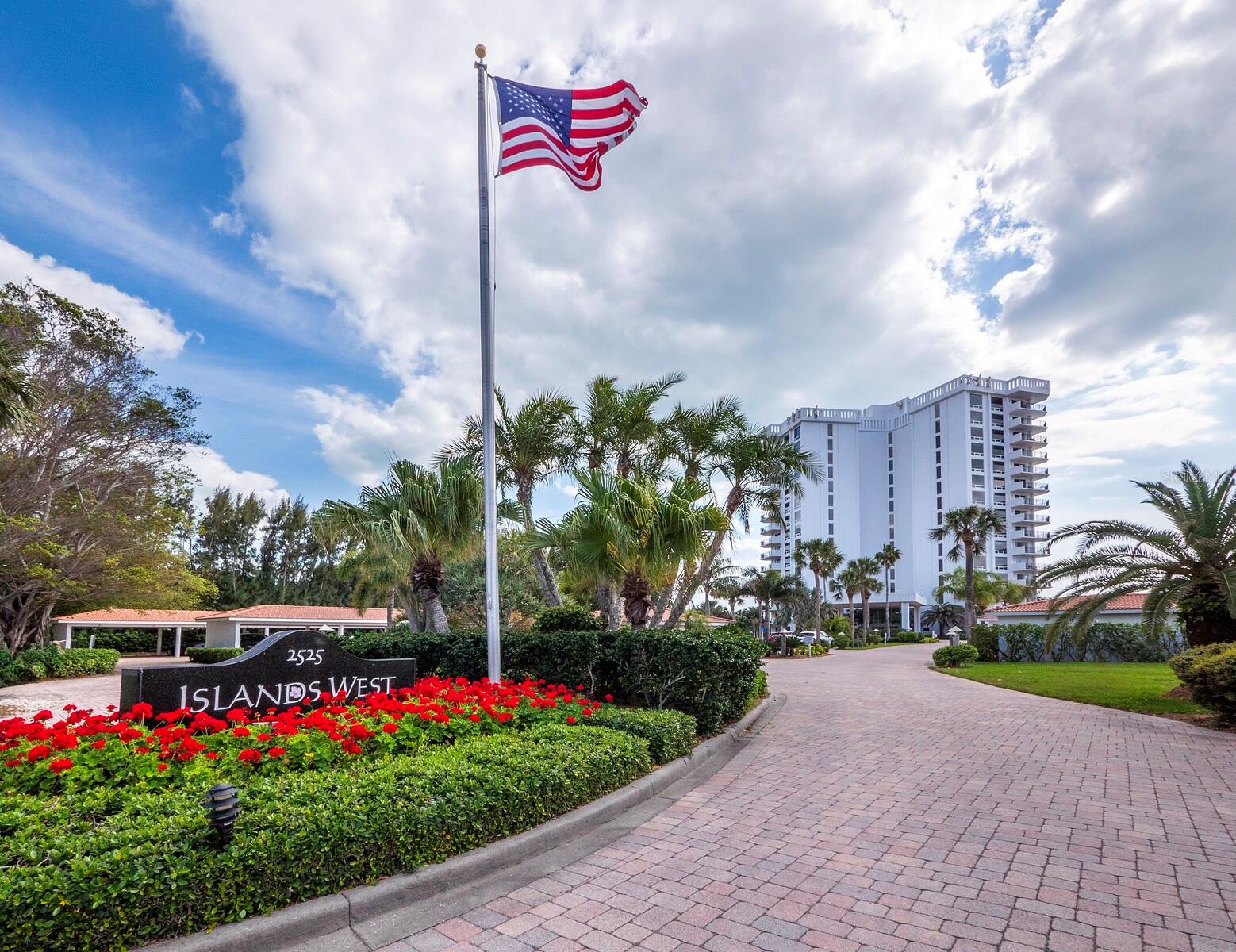 2525 GULF OF MEXICO DR #8D