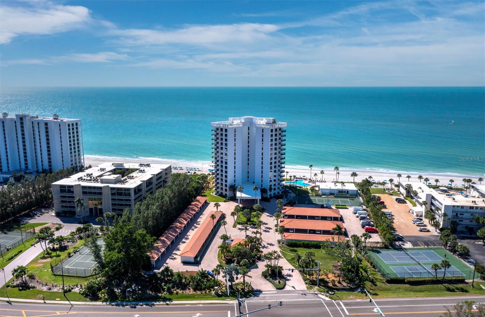 2525 GULF OF MEXICO DR #8D