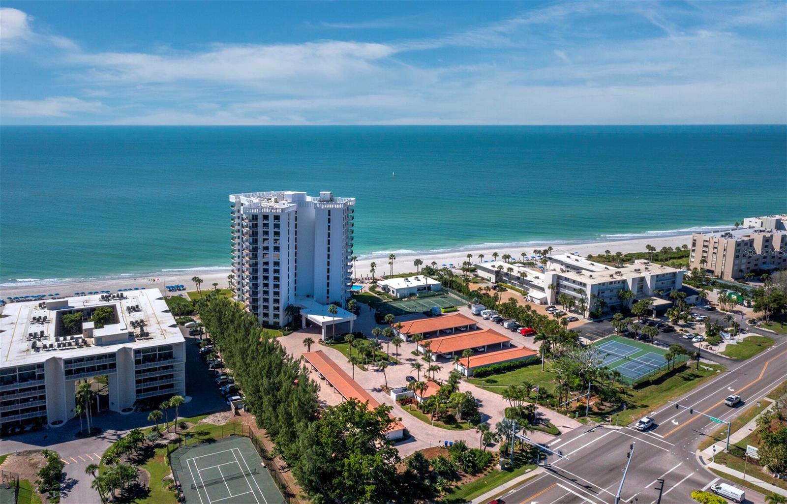 2525 GULF OF MEXICO DR #8D