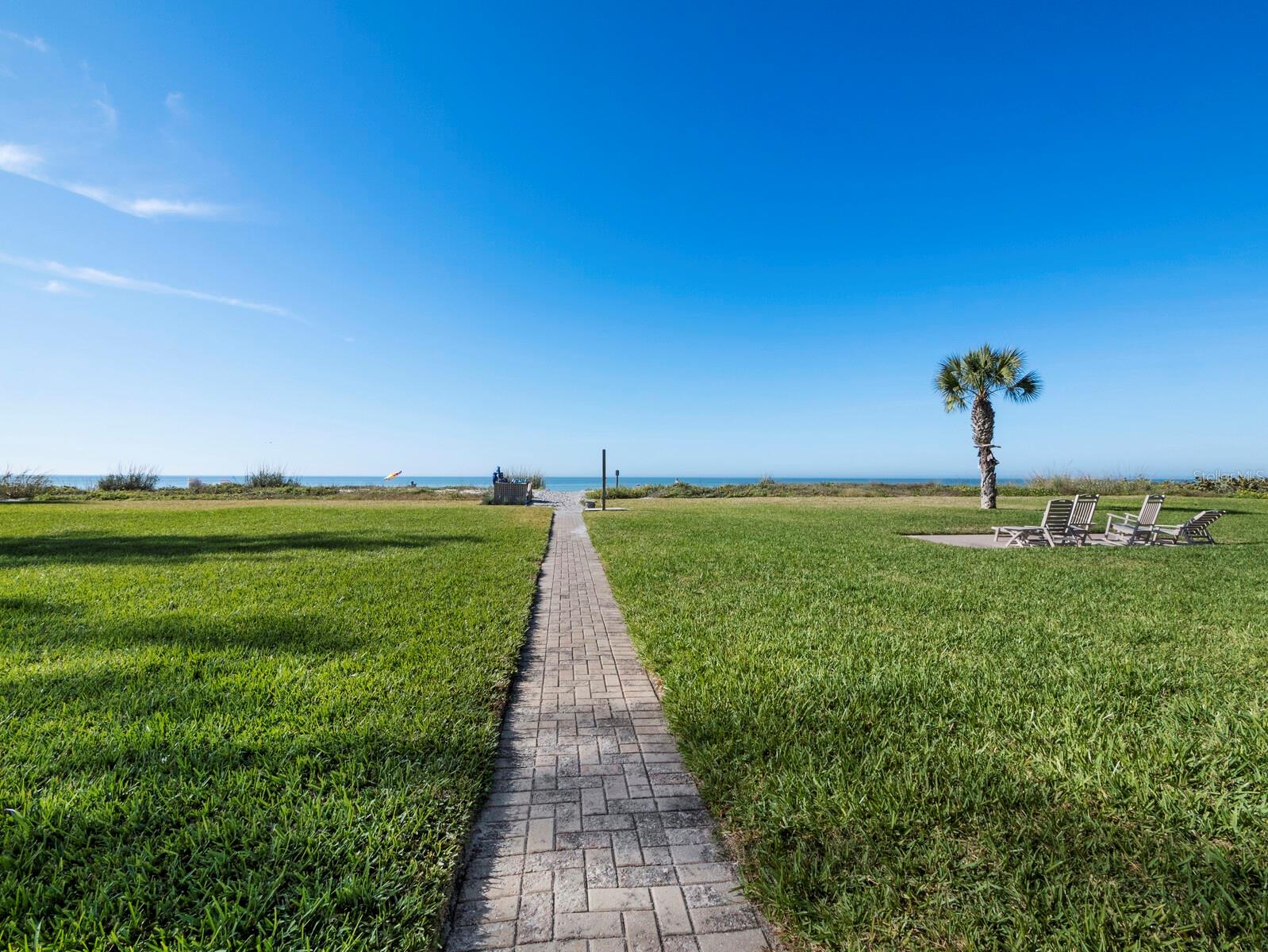5231 GULF OF MEXICO DR #104