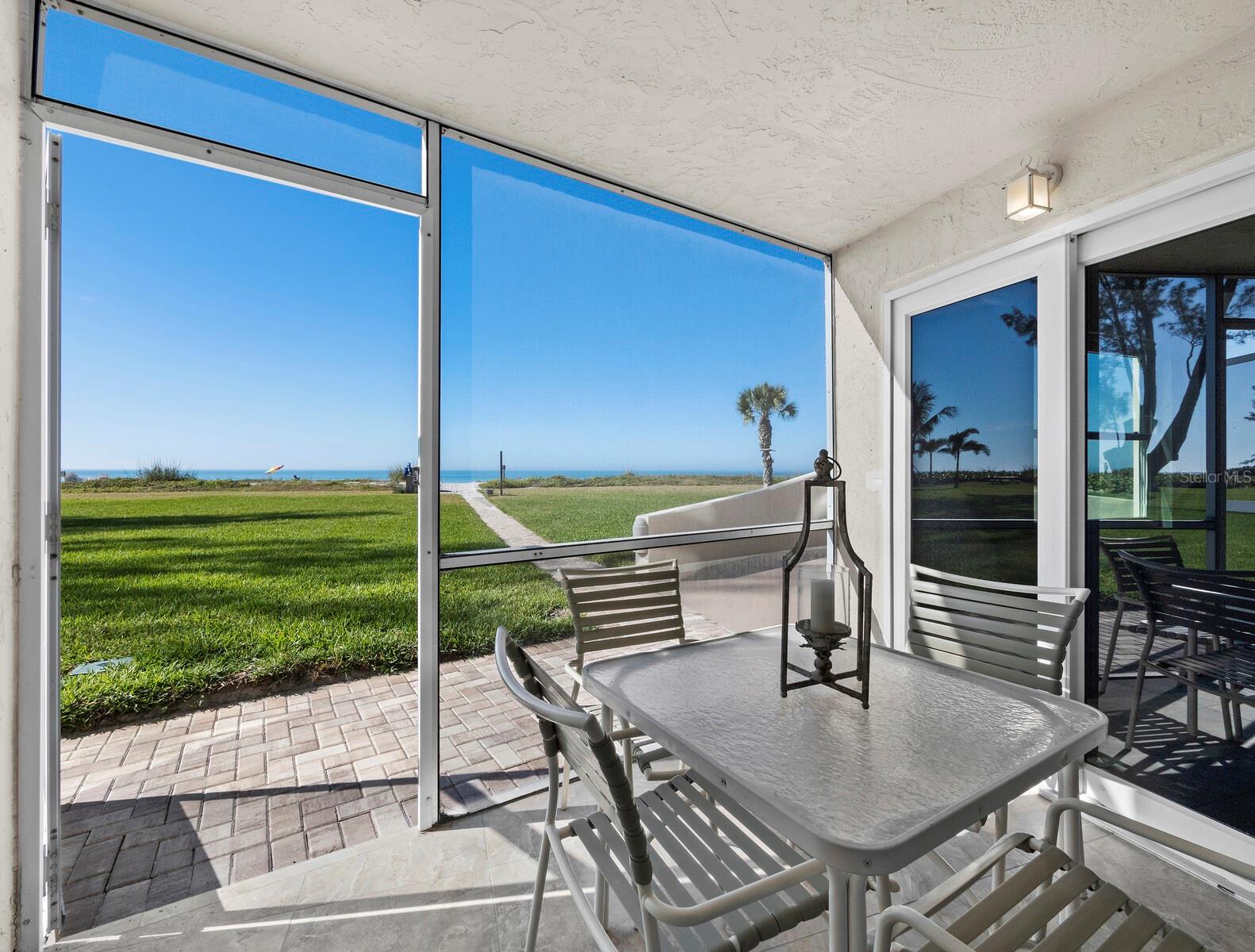 5231 GULF OF MEXICO DR #104