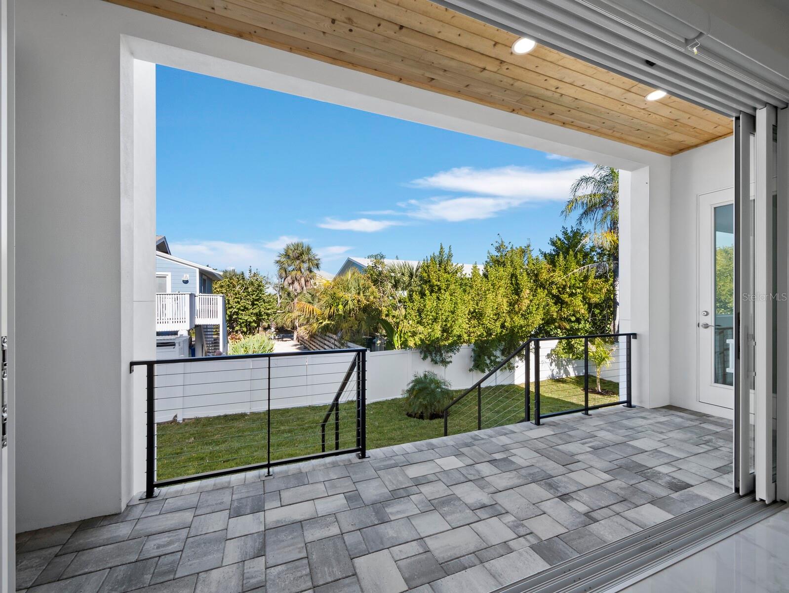 635 JUNGLE QUEEN WAY