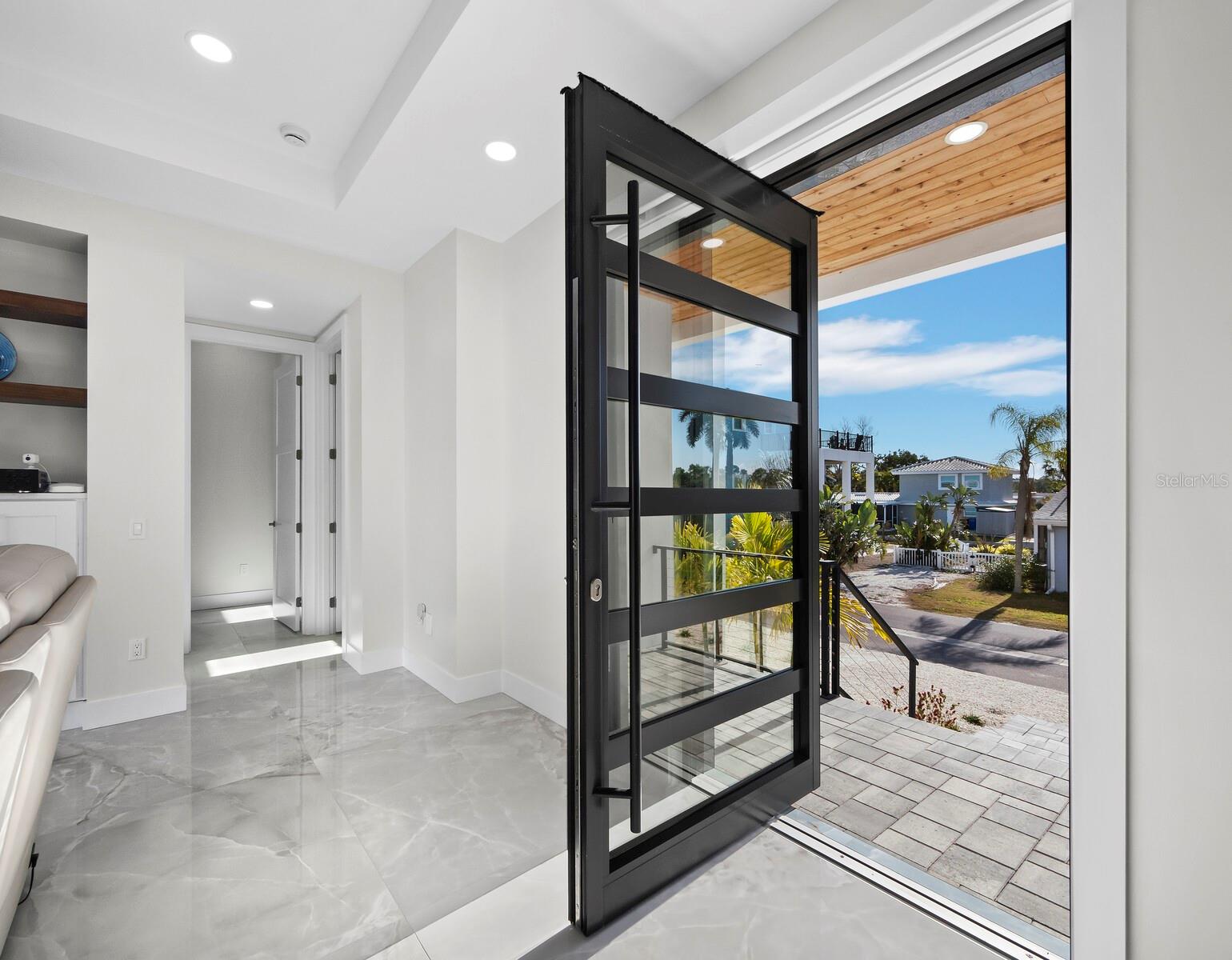 635 JUNGLE QUEEN WAY