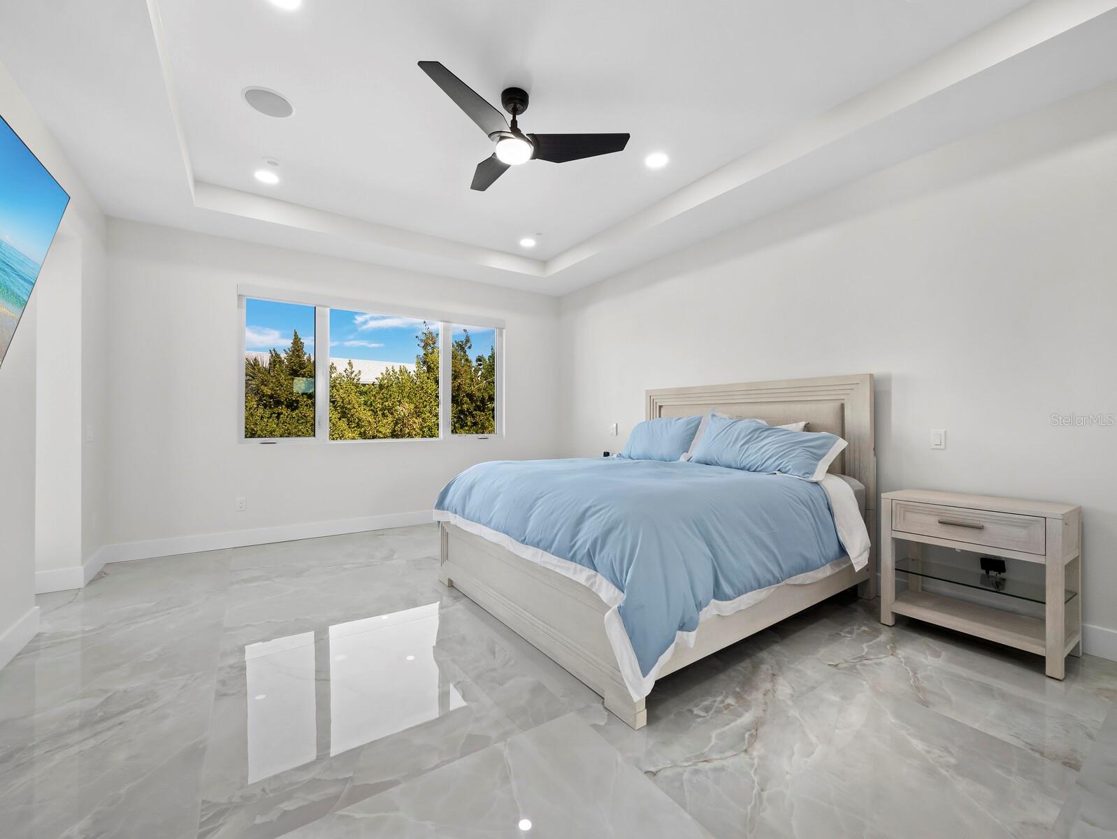 635 JUNGLE QUEEN WAY