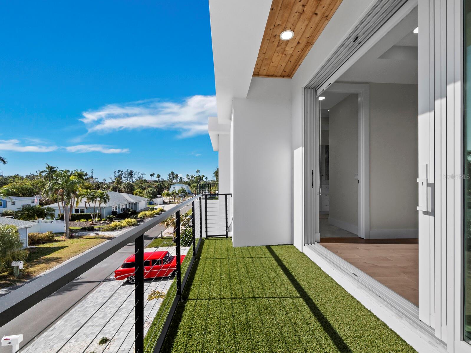 635 JUNGLE QUEEN WAY