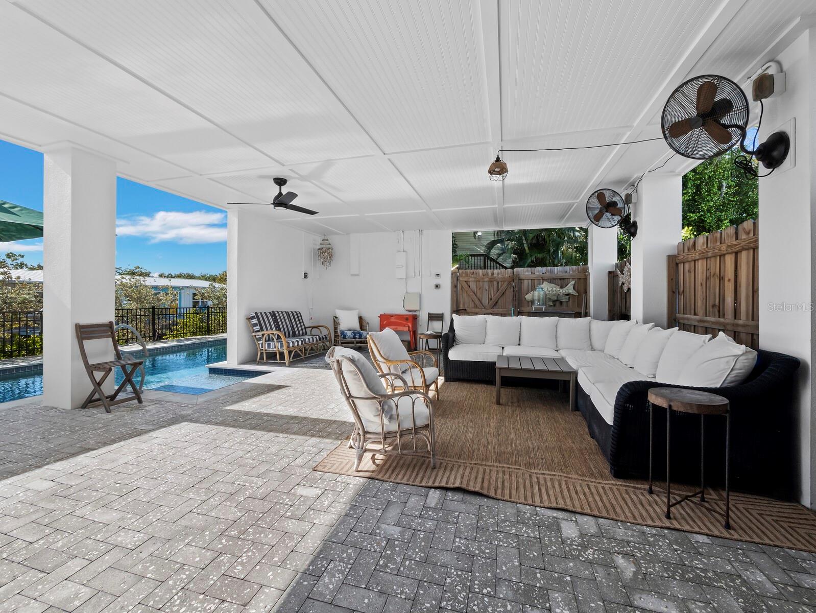 758 SAINT JUDES DR N