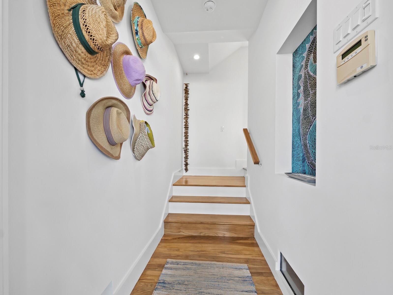 758 SAINT JUDES DR N