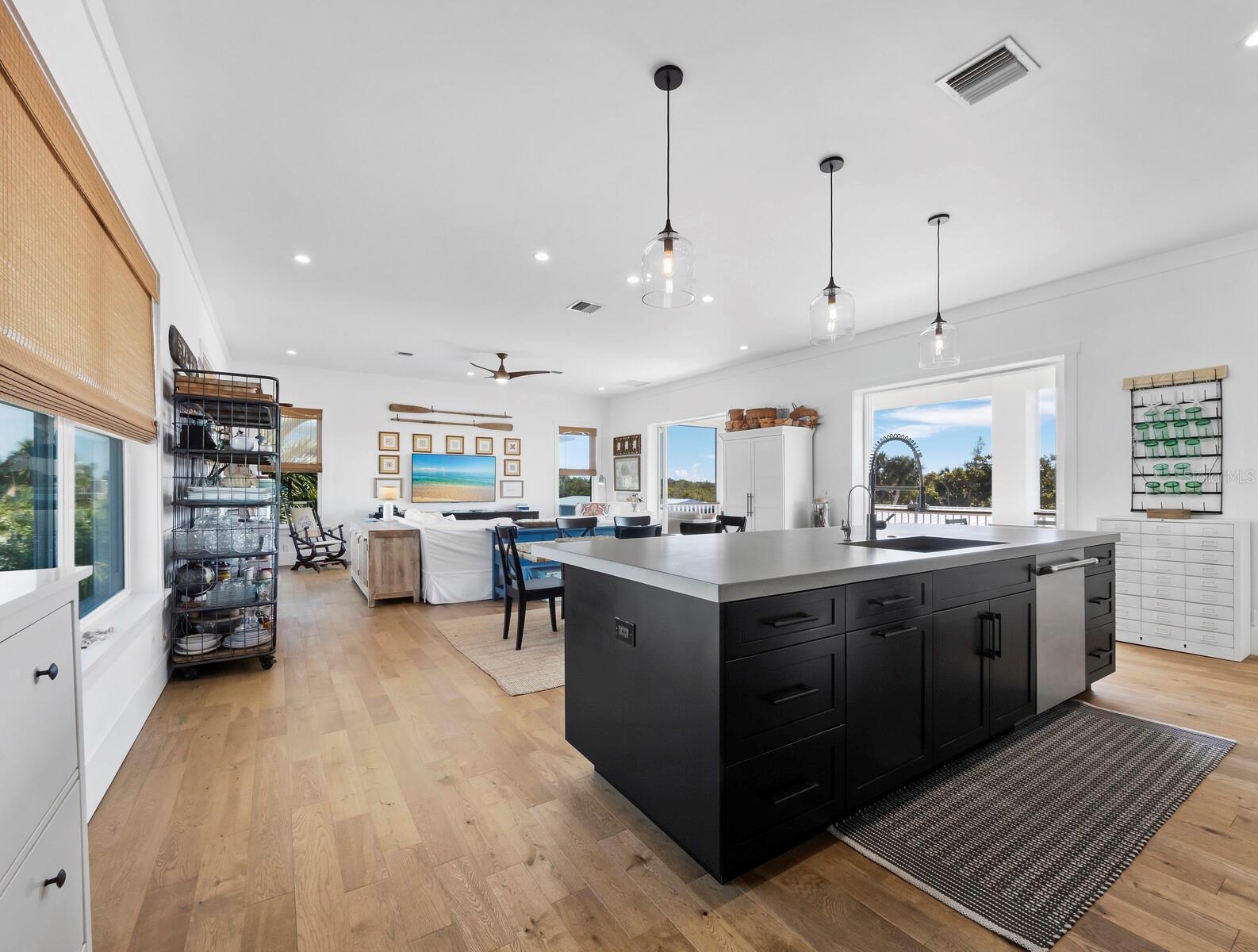 758 SAINT JUDES DR N