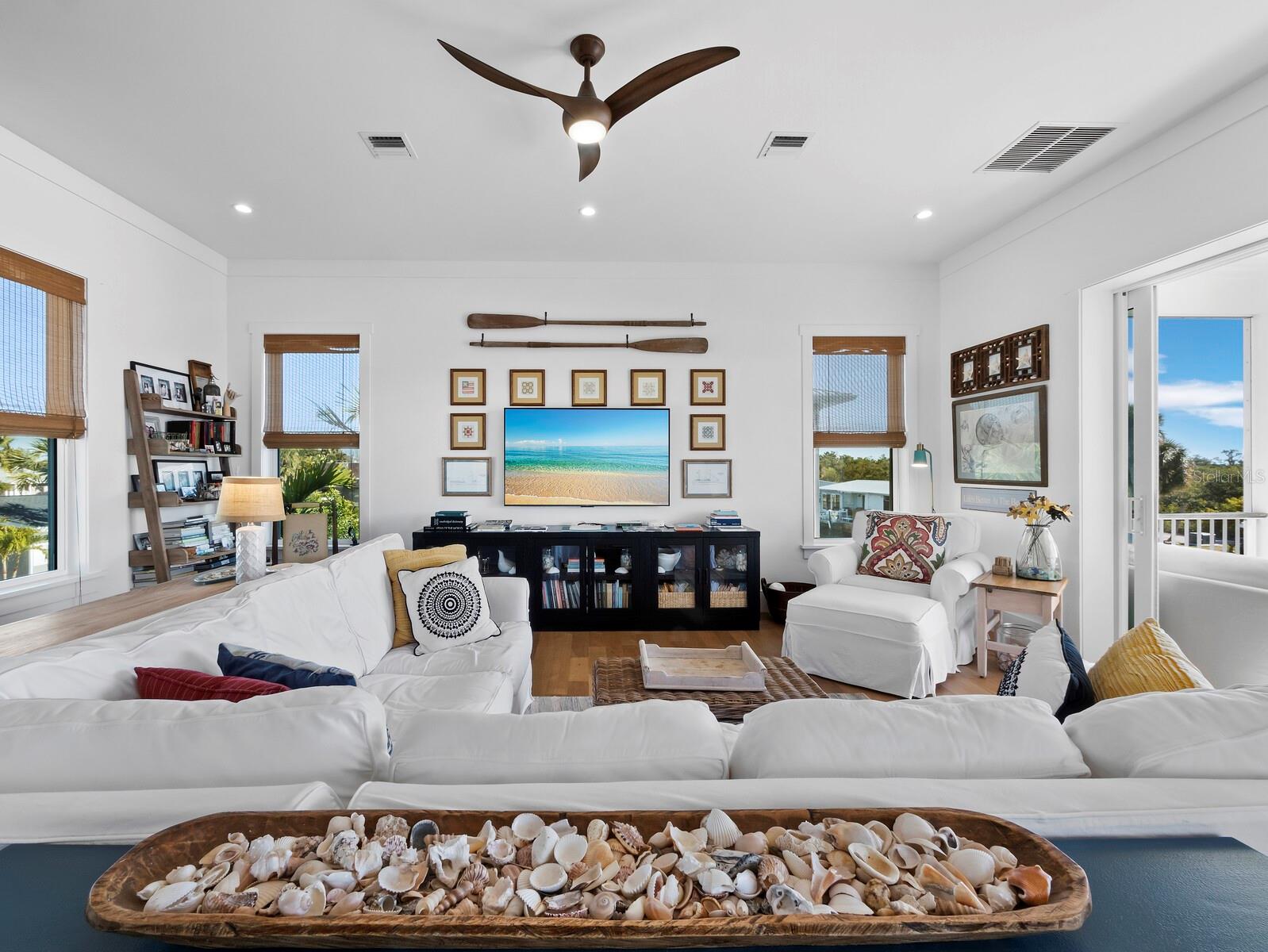 758 SAINT JUDES DR N