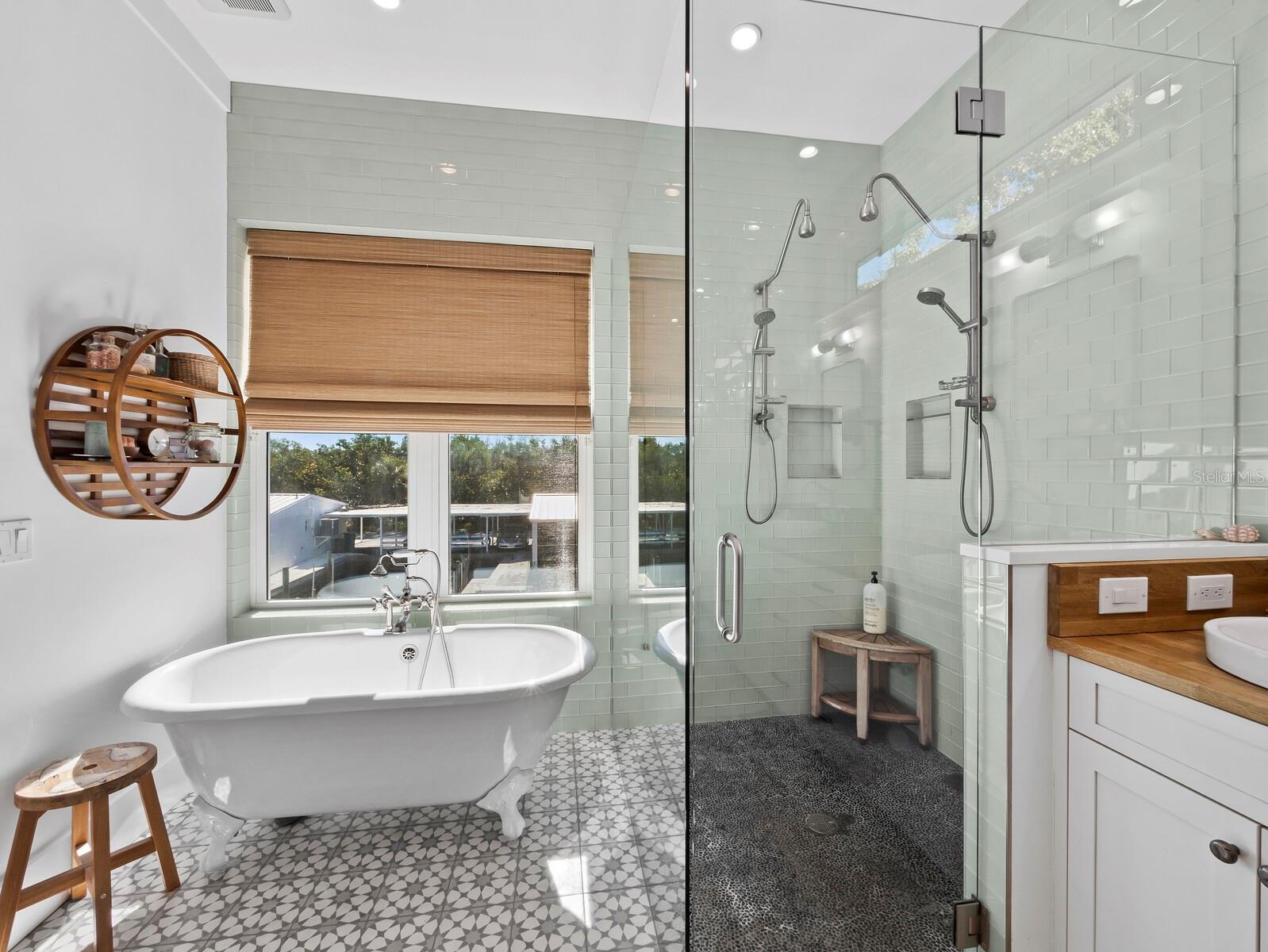 758 SAINT JUDES DR N