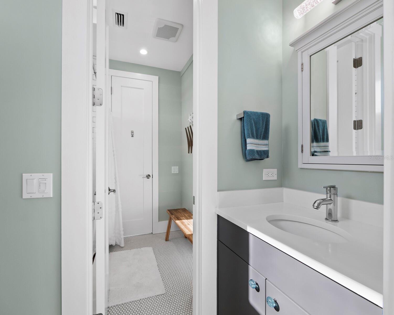 758 SAINT JUDES DR N