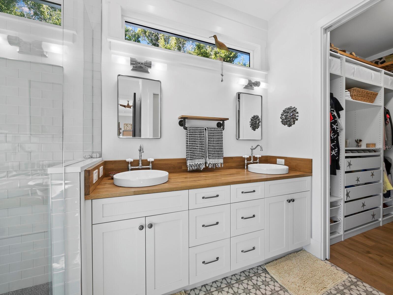 758 SAINT JUDES DR N