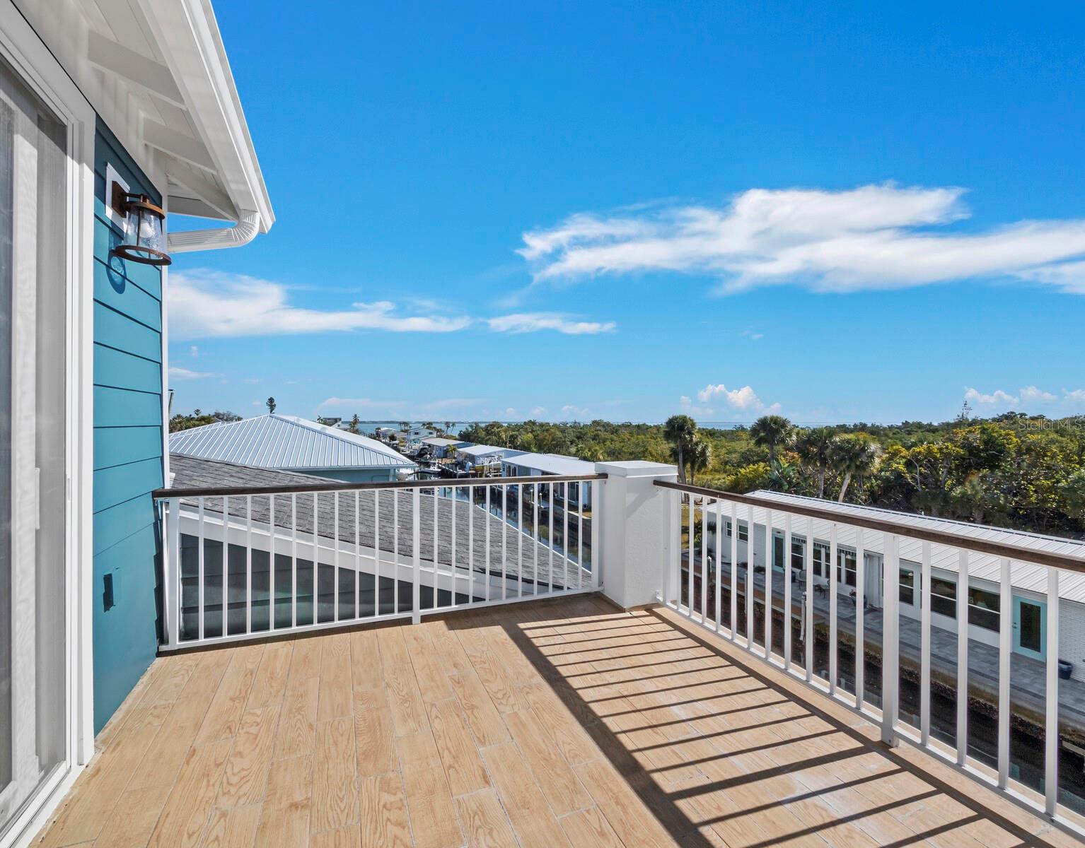 758 SAINT JUDES DR N