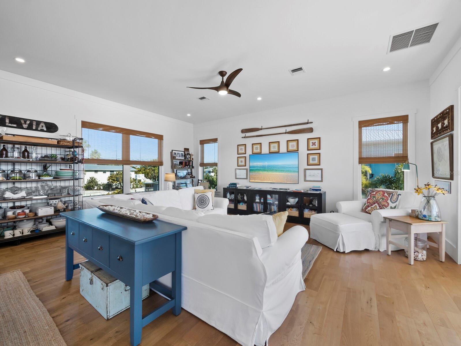 758 SAINT JUDES DR N