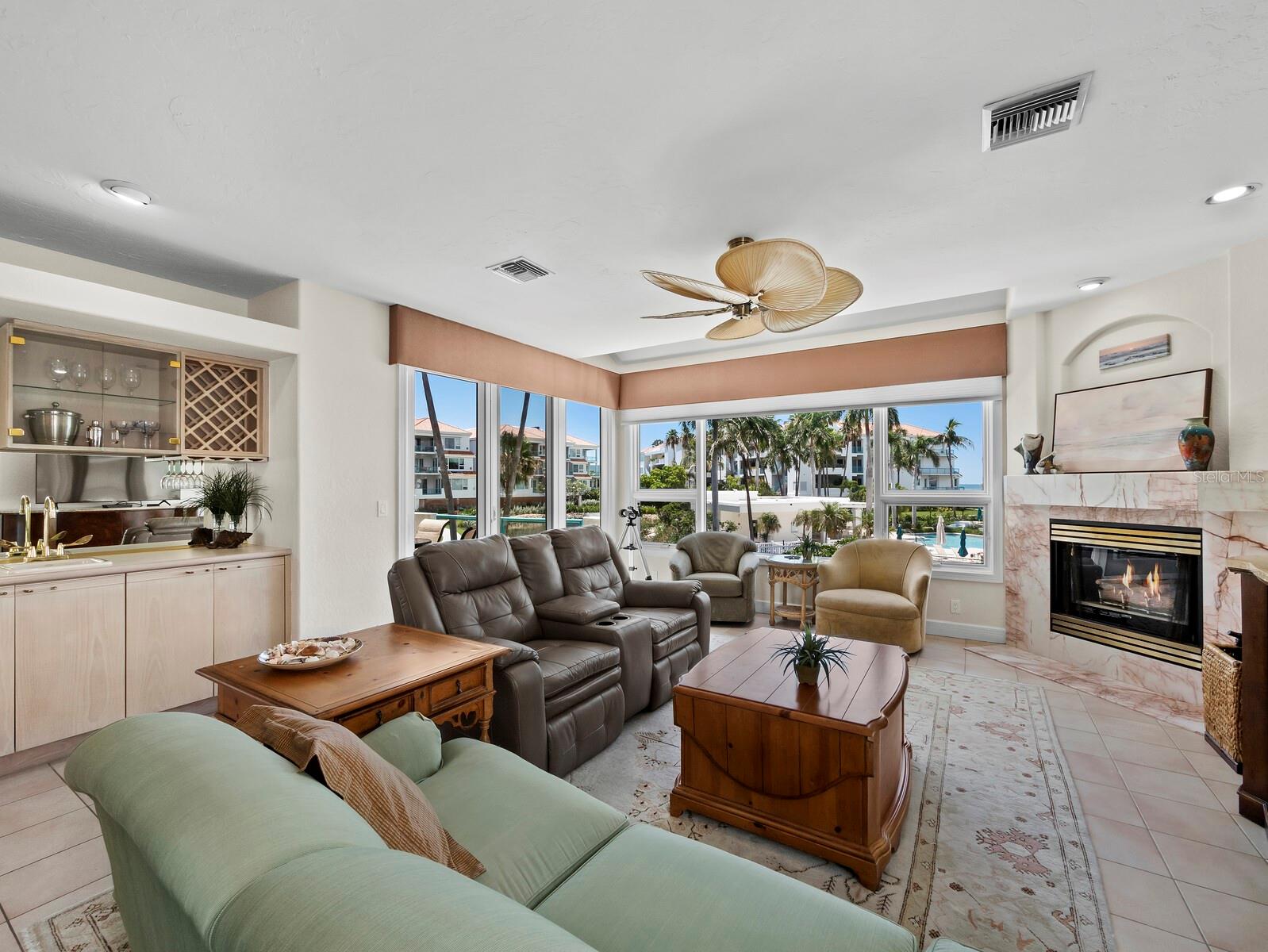 350 GULF OF MEXICO DR #213