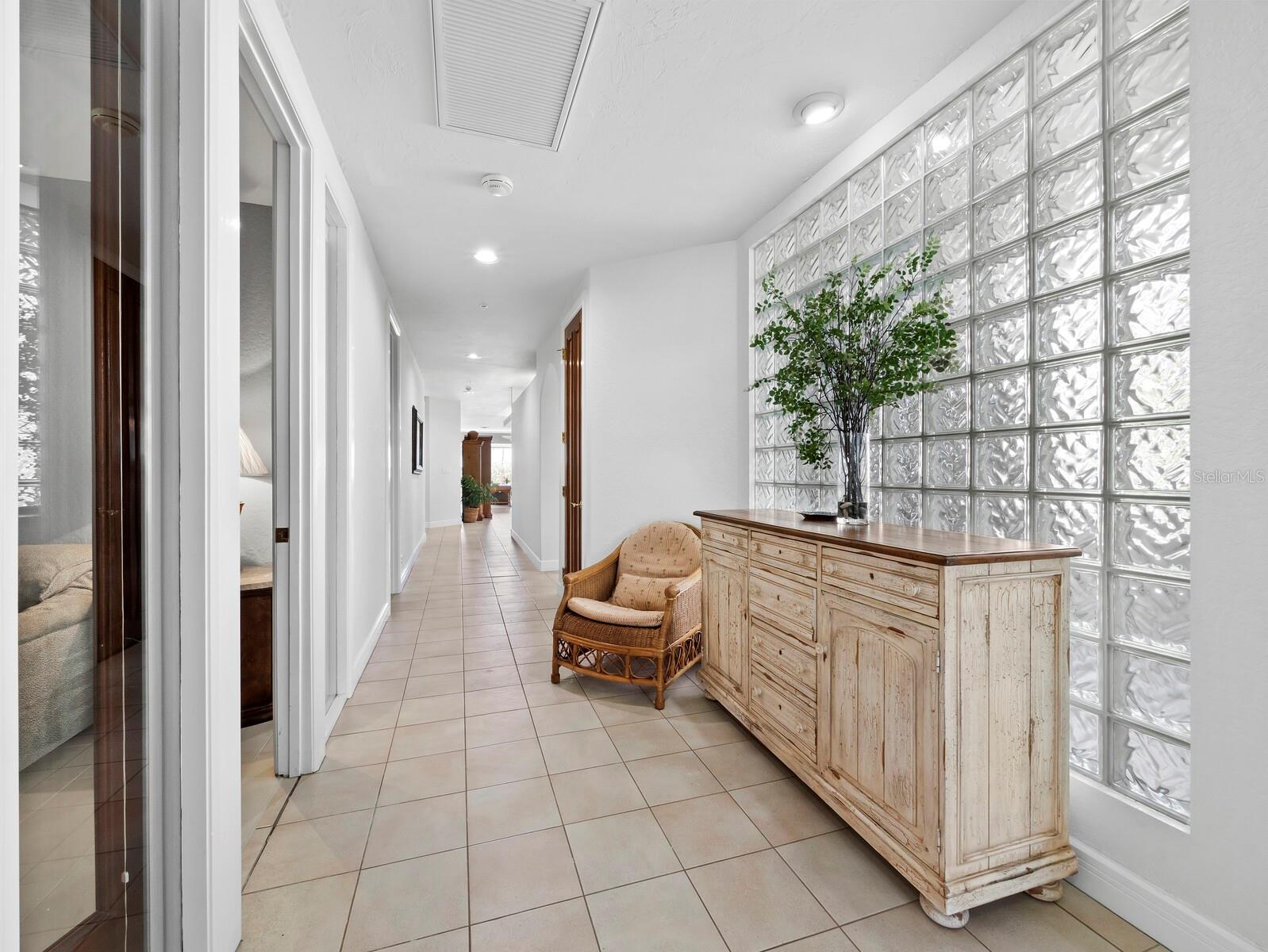 350 GULF OF MEXICO DR #213