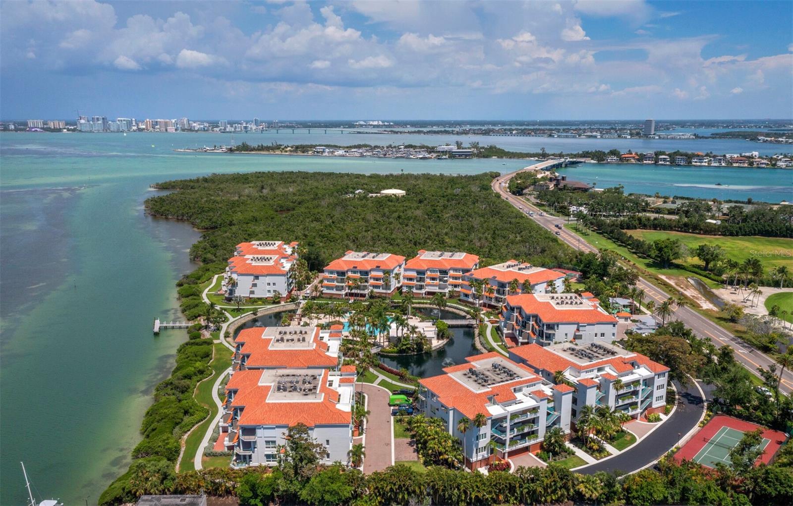 350 GULF OF MEXICO DR #213