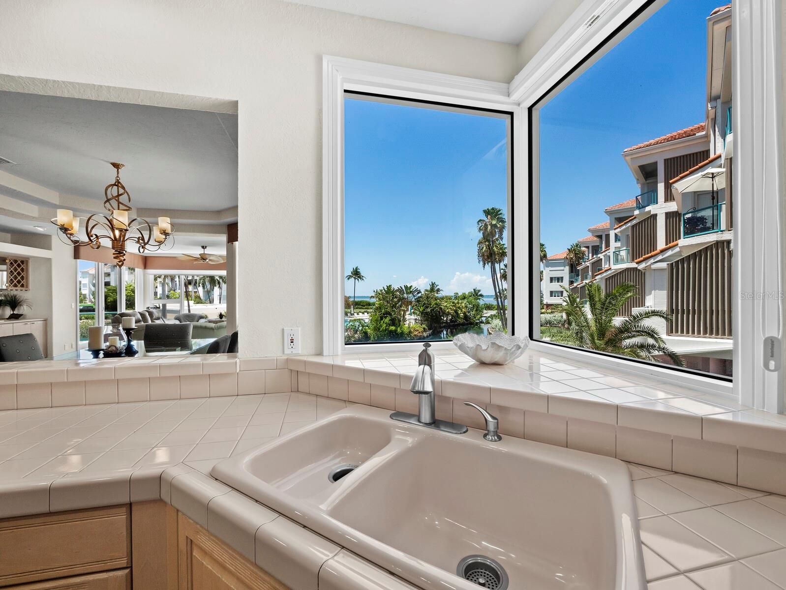 350 GULF OF MEXICO DR #213