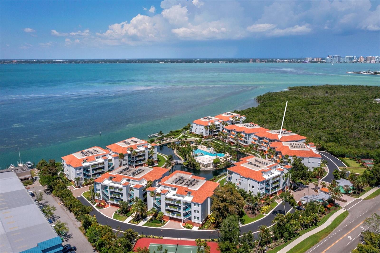 350 GULF OF MEXICO DR #213
