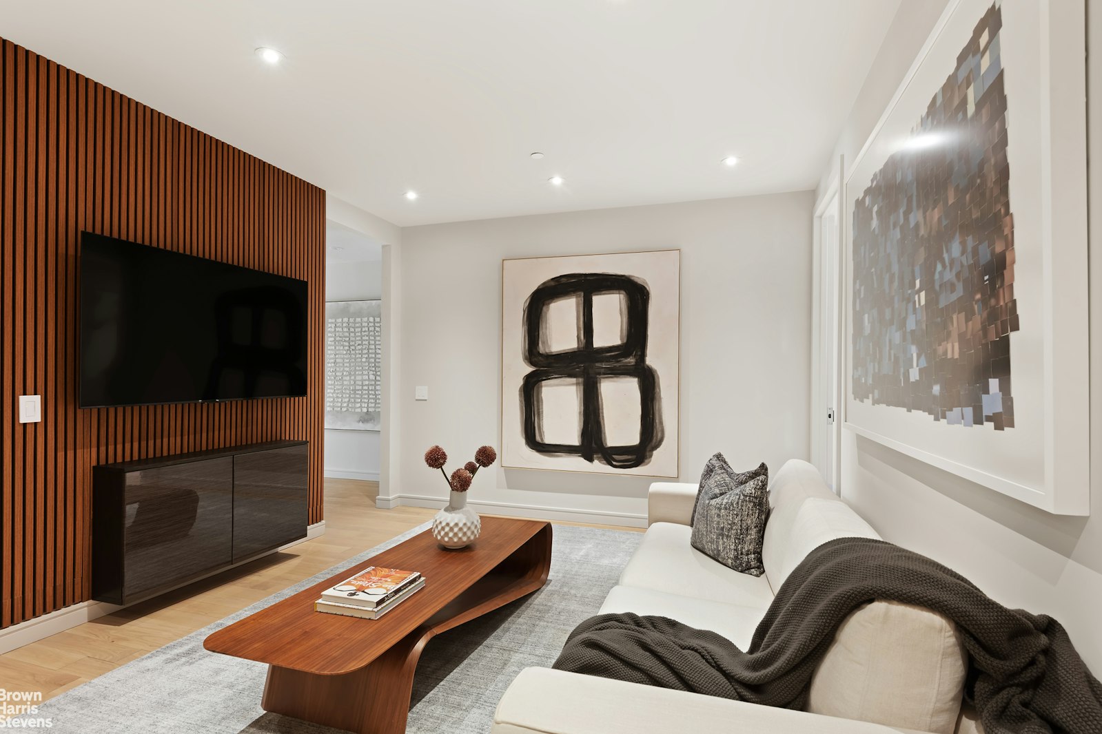 250 WEST Street 10A