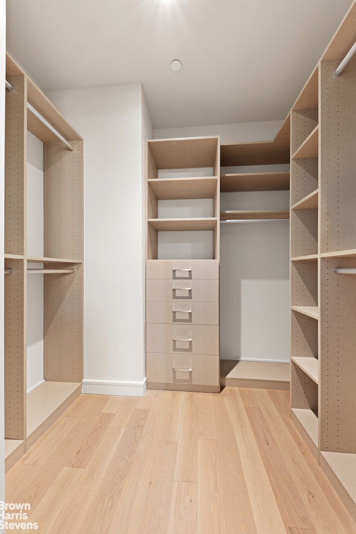 250 WEST Street 10A
