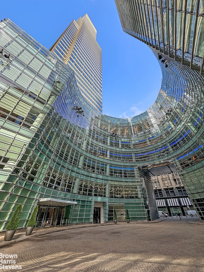 151 E 58TH Street 43E
