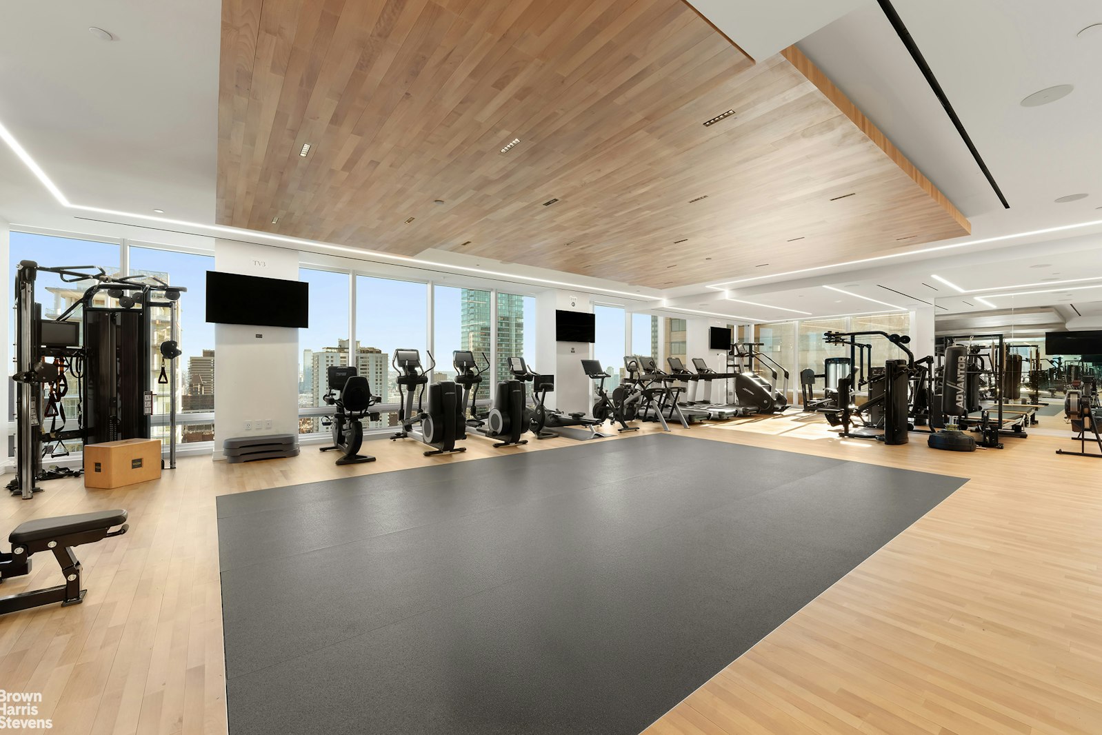 151 E 58TH Street 45C