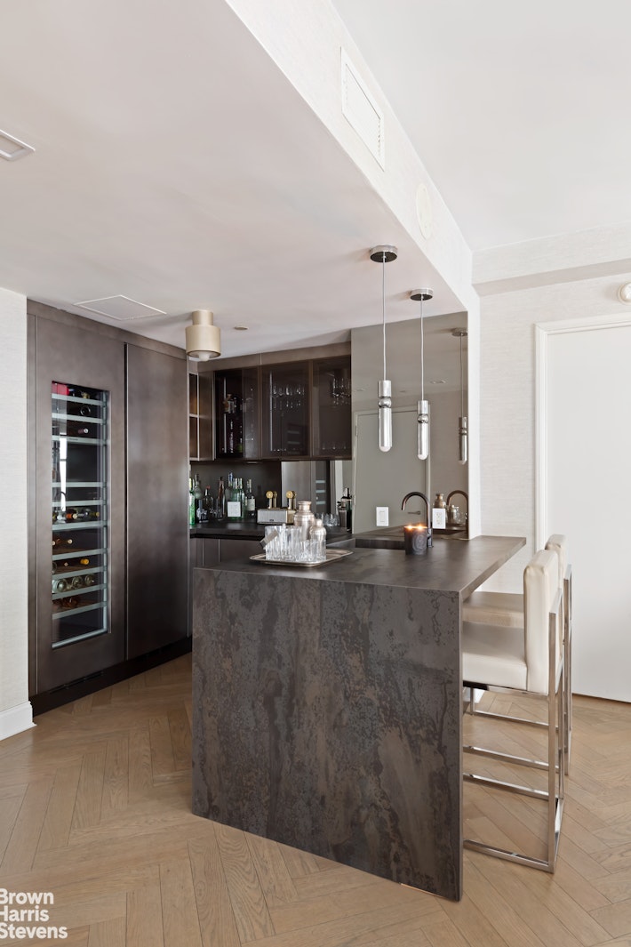 100 W 58TH Street 7BC