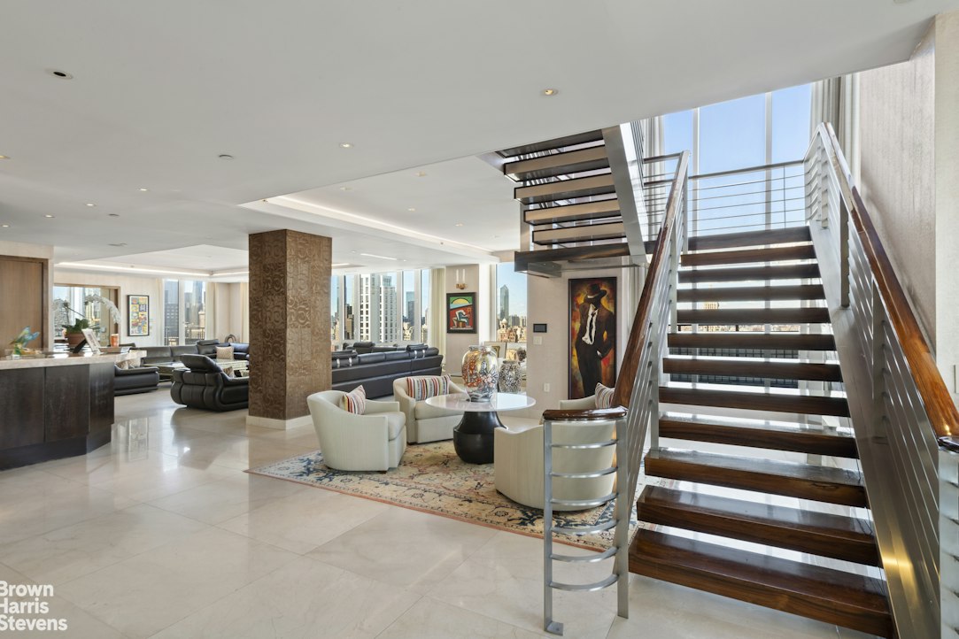 300 E 77TH Street PH2/3