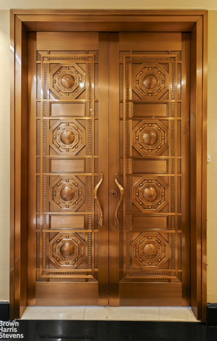 300 E 77TH Street PH2/3