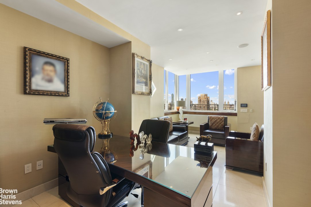 300 E 77TH Street PH2/3