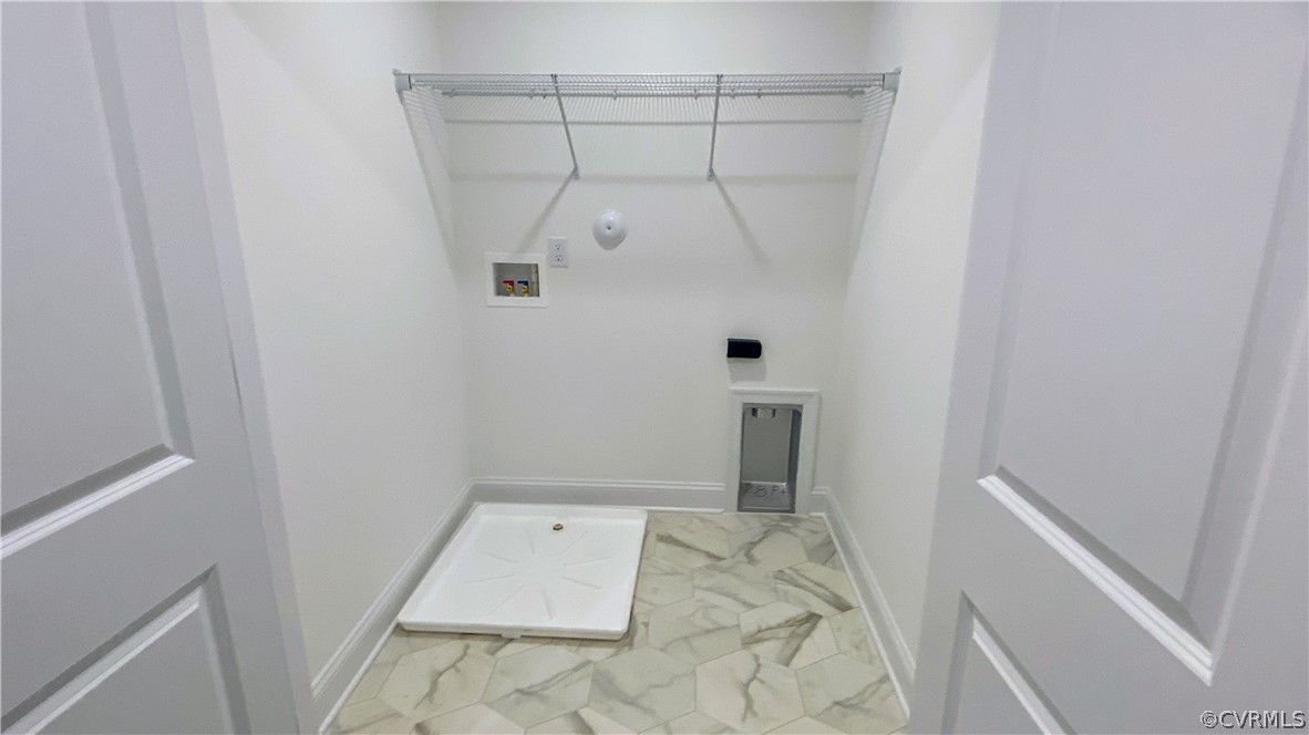 13832 Randolph Pond Ln