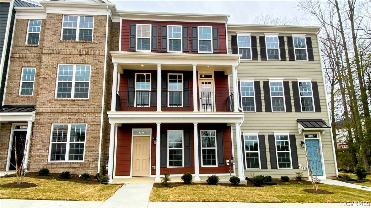 13832 Randolph Pond Ln