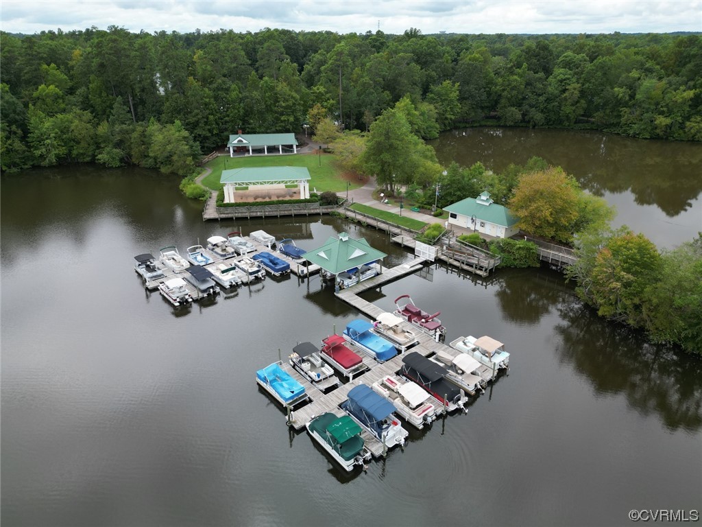 6312 Walnut Bend Ter