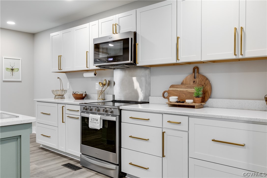 13831 Village Ridge Dr