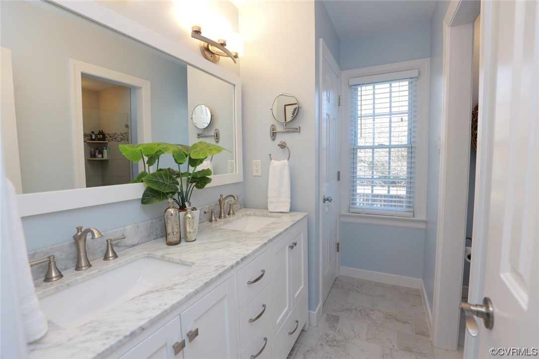 5307 Rock Harbour Rd