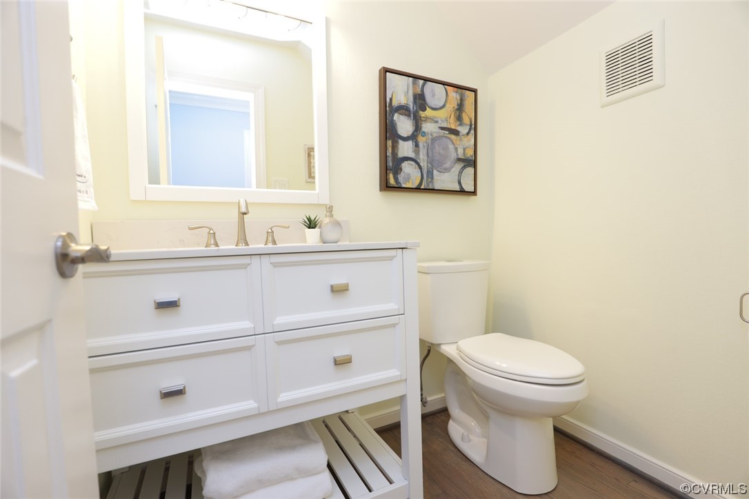 5307 Rock Harbour Rd