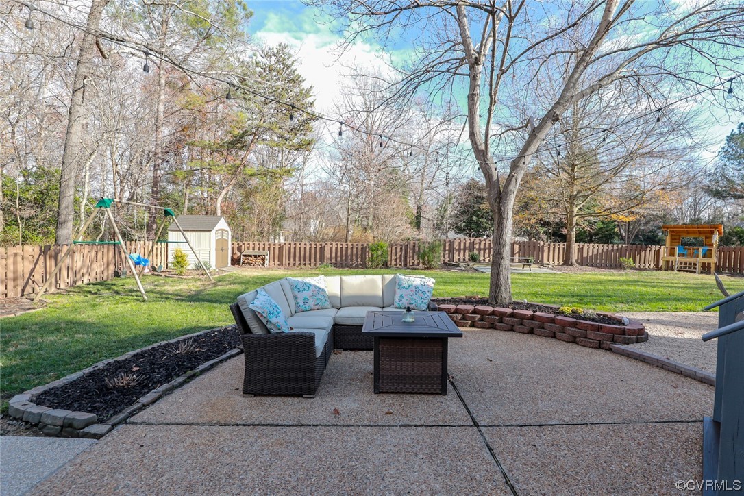 5307 Rock Harbour Rd