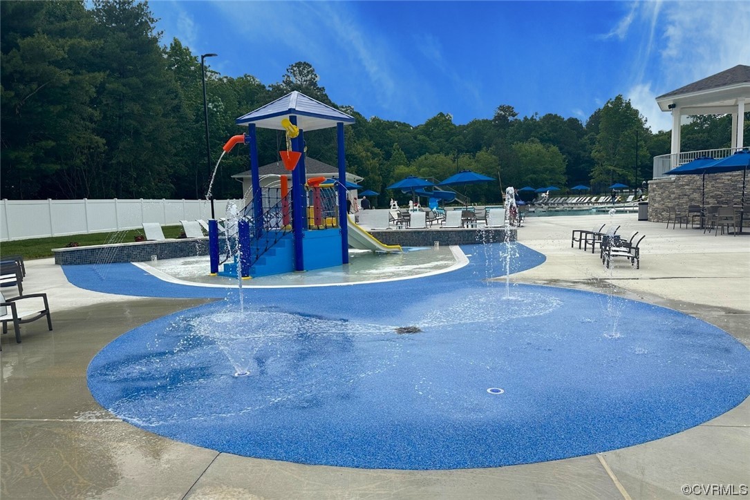 5307 Rock Harbour Rd