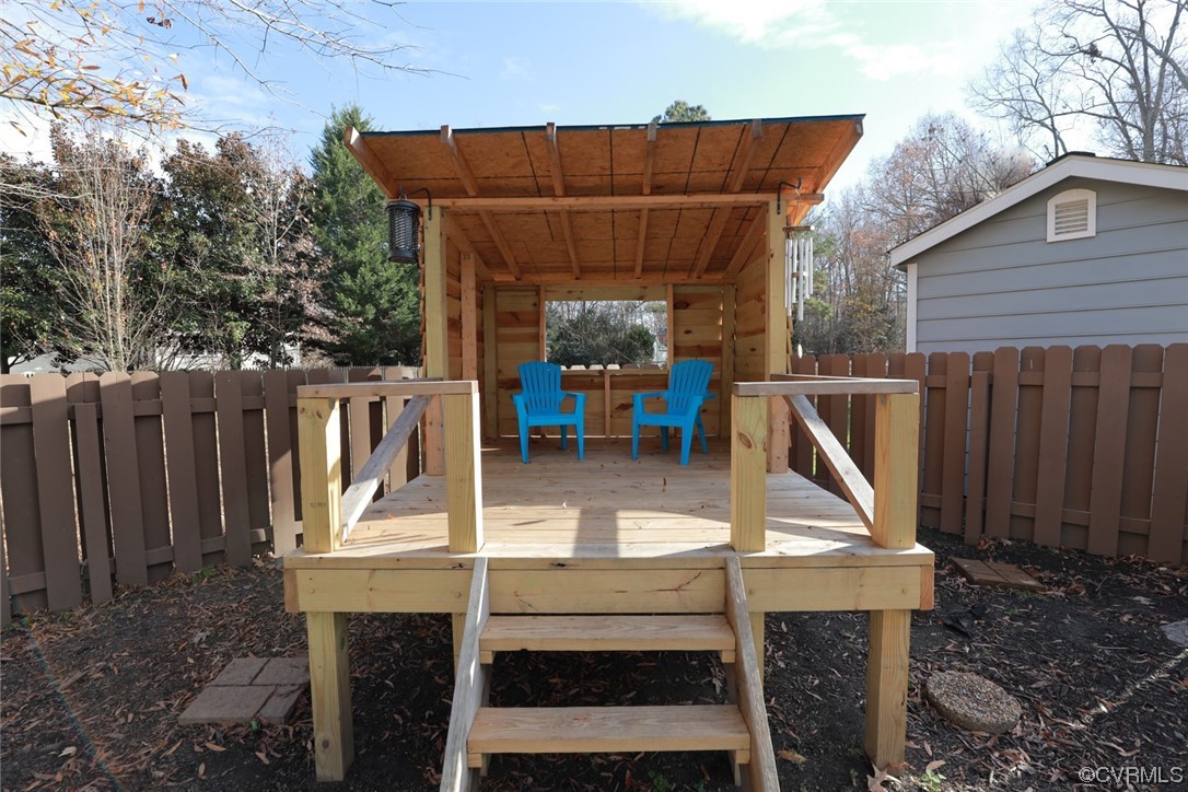 5307 Rock Harbour Rd