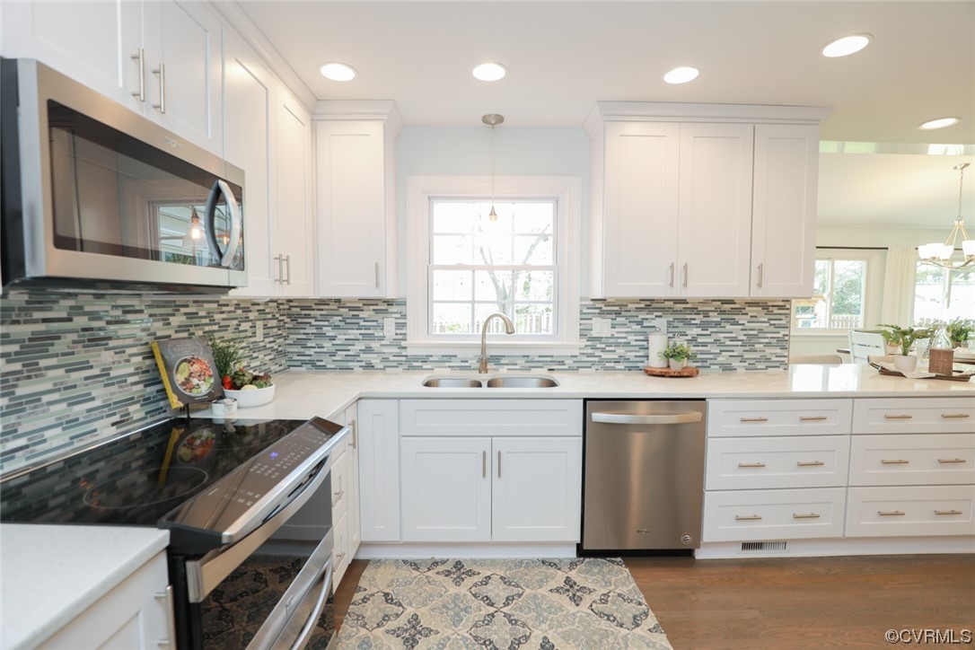 5307 Rock Harbour Rd