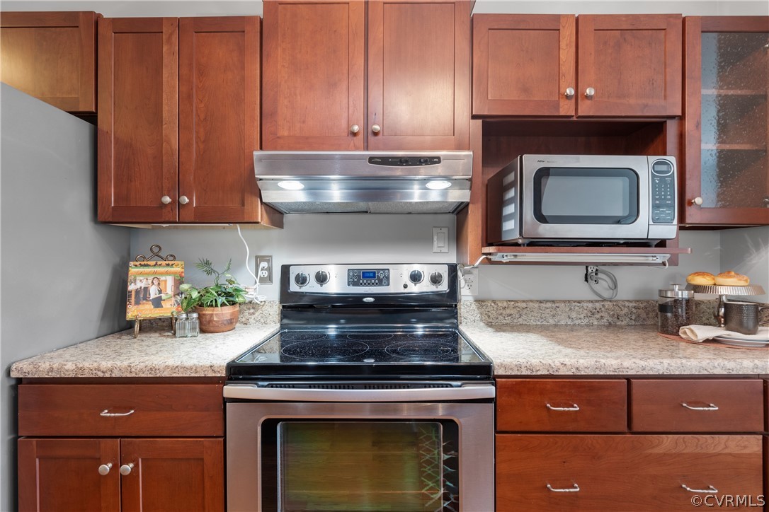 14718 Boyces Cove Dr