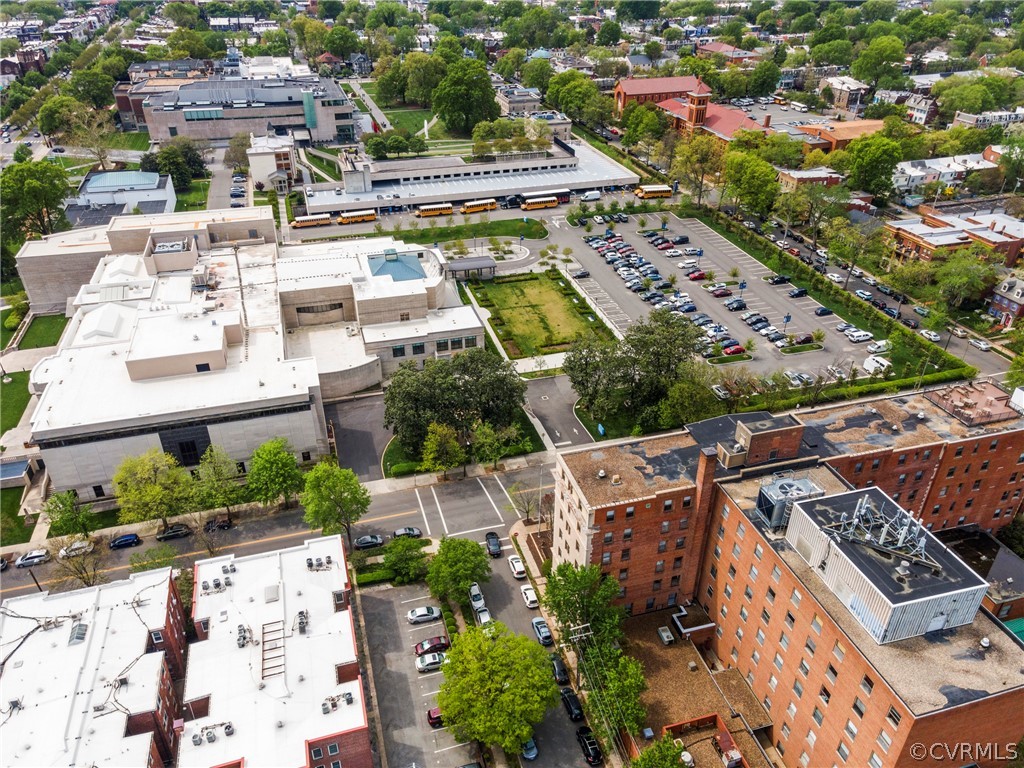 2810 Kensington Ave Unit#6