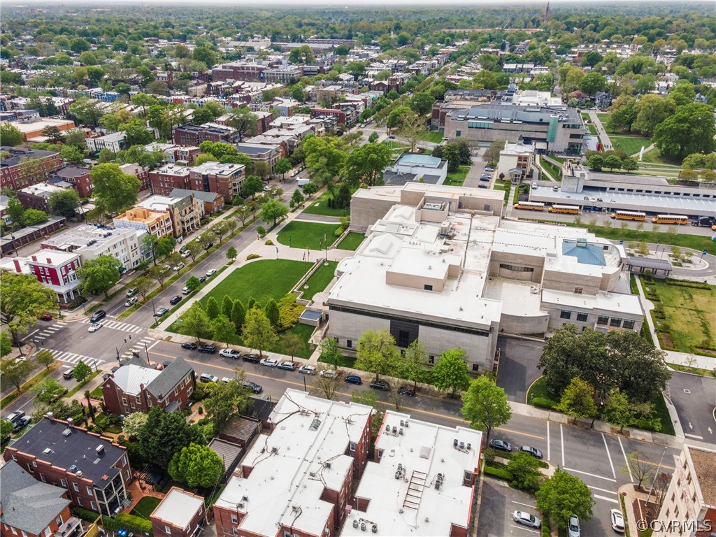 2810 Kensington Ave Unit#6