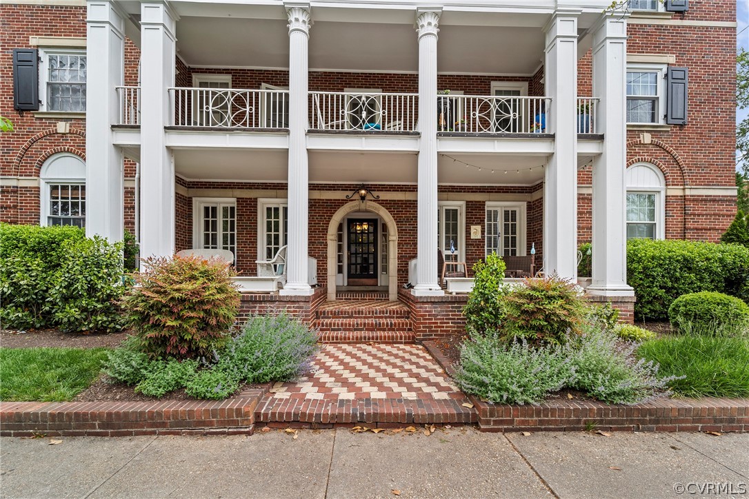 2810 Kensington Ave Unit#6